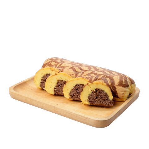 Tapak Kuda Hazelnut Crunchy, cut to show the layers